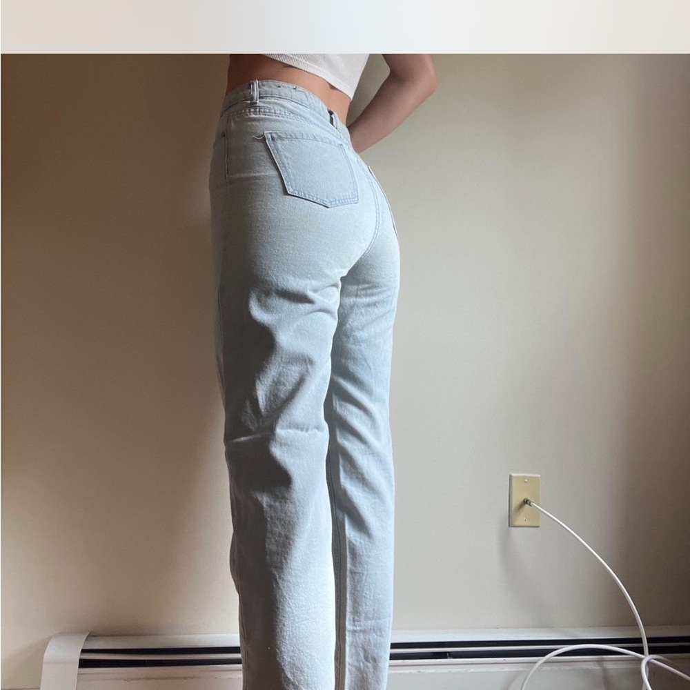 Misguided Light Blue High-Waisted mom Jeans